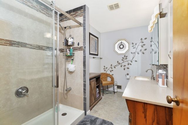 1707 Sunset Dr, Augusta, KS 67010