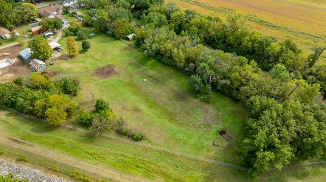 1707 Sunset Dr, Augusta, KS 67010
