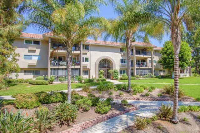 3241 San Amadeo 3F, Laguna Woods, CA 92637