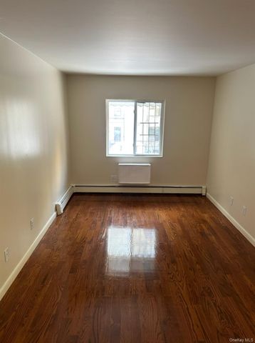 858 E 175th Street, Bronx, NY 10460
