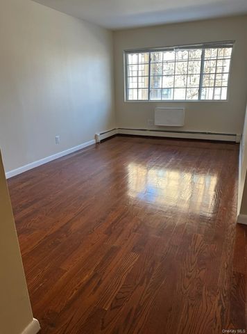 858 E 175th Street, Bronx, NY 10460