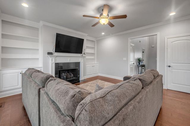 209 Angliana Drive, Nicholasville, KY 40356