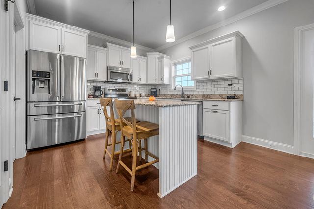 209 Angliana Drive, Nicholasville, KY 40356