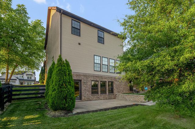 209 Angliana Drive, Nicholasville, KY 40356