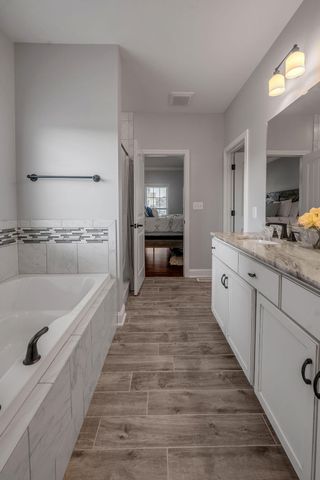209 Angliana Drive, Nicholasville, KY 40356