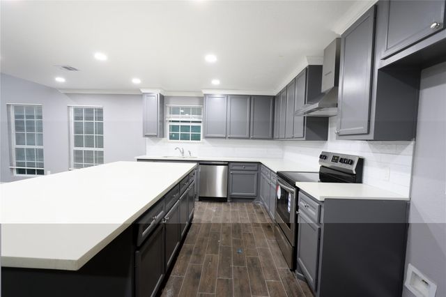 10406 Townhall Lane, Sugar Land, TX 77498