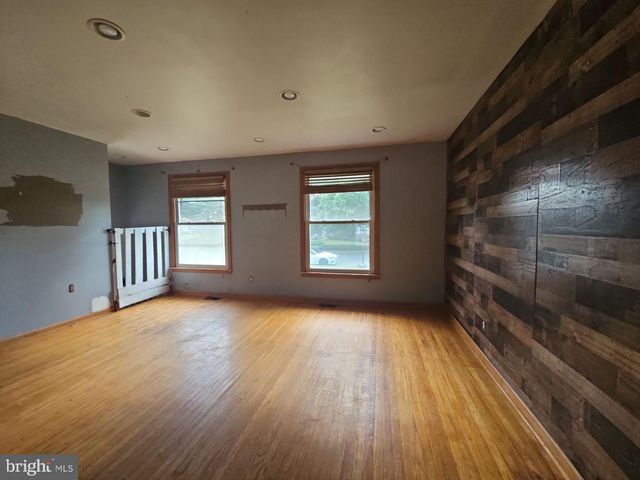 25 JONES AVE, Pennsville, NJ 08070