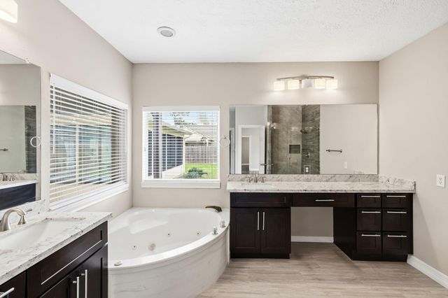 1201 Arbre Lane, Friendswood, TX 77546