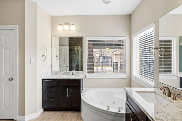 1201 Arbre Lane, Friendswood, TX 77546