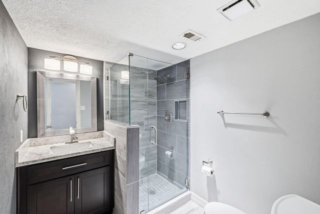 1201 Arbre Lane, Friendswood, TX 77546