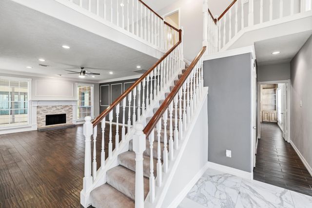 1201 Arbre Lane, Friendswood, TX 77546