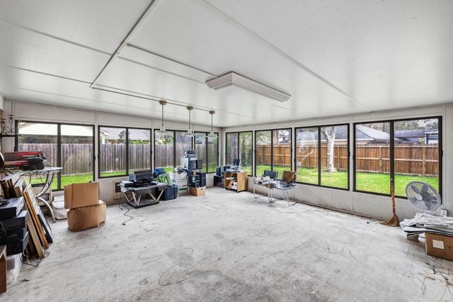 1201 Arbre Lane, Friendswood, TX 77546