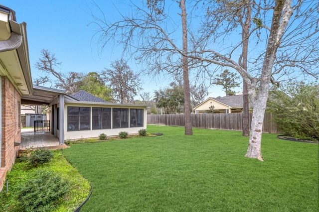 1201 Arbre Lane, Friendswood, TX 77546