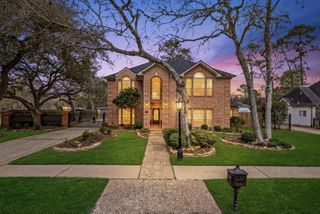 1201 Arbre Lane, Friendswood, TX 77546
