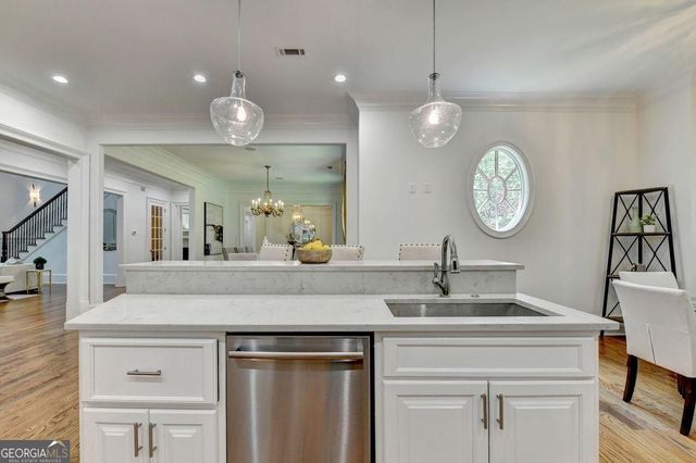 5505 Long Island Drive, Sandy Springs, GA 30327
