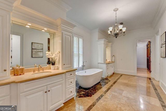 5505 Long Island Drive, Sandy Springs, GA 30327