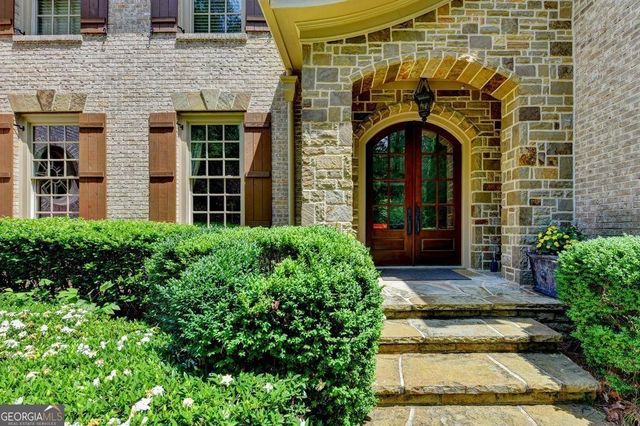 5505 Long Island Drive, Sandy Springs, GA 30327