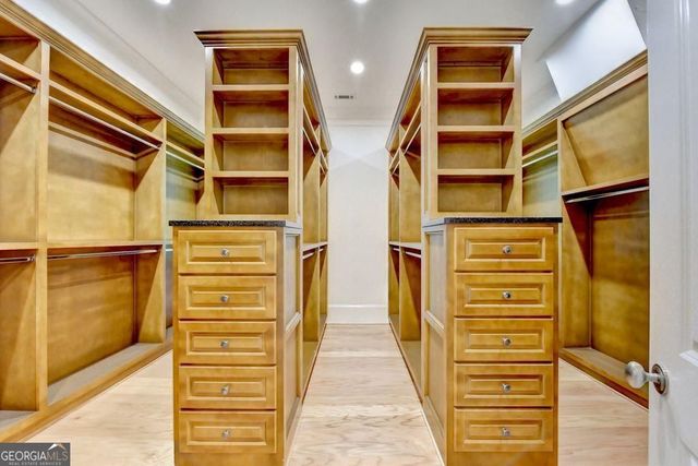 5505 Long Island Drive, Sandy Springs, GA 30327