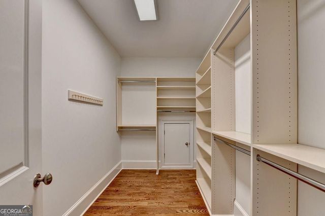 5505 Long Island Drive, Sandy Springs, GA 30327