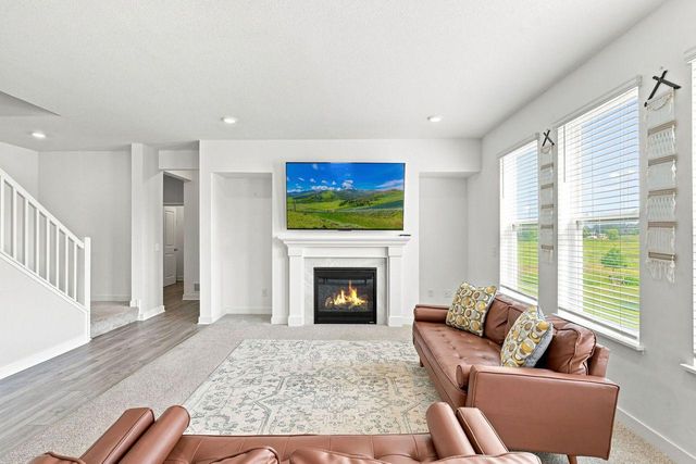 16197 Europa Avenue N, Hugo, MN 55038