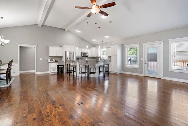 10 E Barrington Drive, Somerset, KY 42503