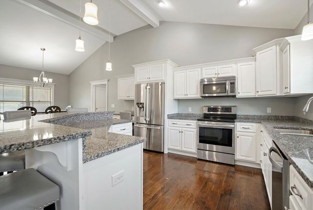 10 E Barrington Drive, Somerset, KY 42503