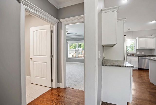 10 E Barrington Drive, Somerset, KY 42503