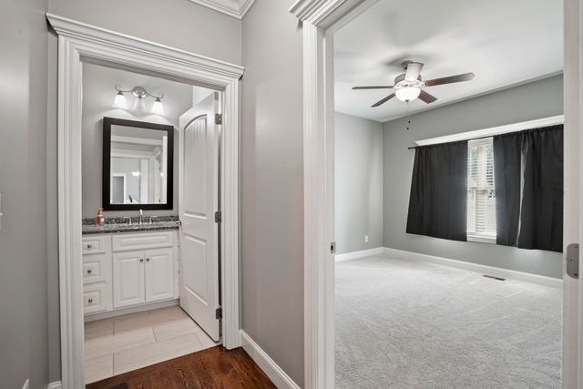 10 E Barrington Drive, Somerset, KY 42503
