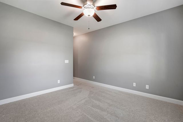 10 E Barrington Drive, Somerset, KY 42503