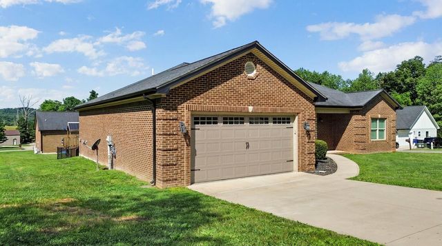 10 E Barrington Drive, Somerset, KY 42503