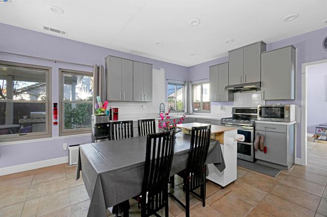 1445 Yorkshire Loop, Tracy, CA 95376