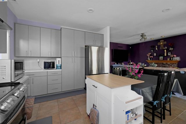 1445 Yorkshire Loop, Tracy, CA 95376