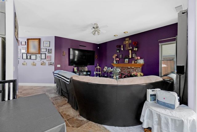 1445 Yorkshire Loop, Tracy, CA 95376