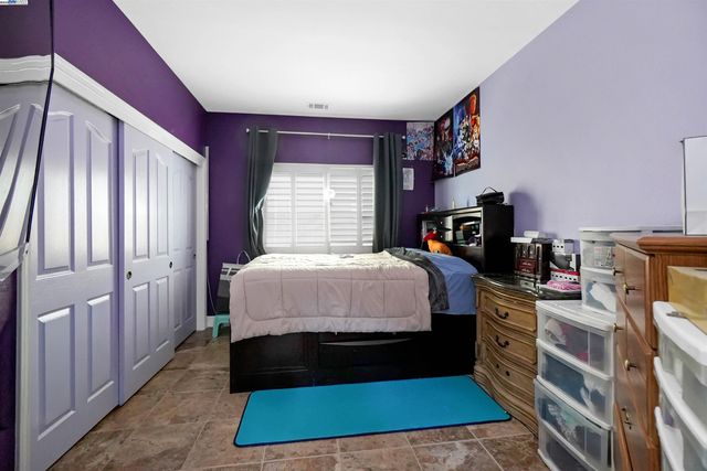 1445 Yorkshire Loop, Tracy, CA 95376