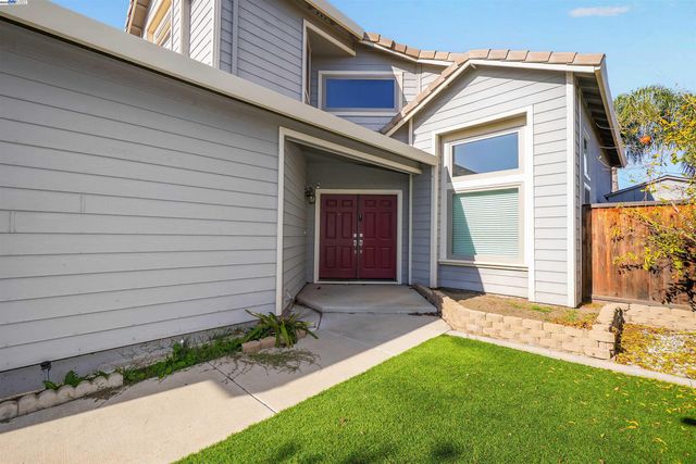 1445 Yorkshire Loop, Tracy, CA 95376