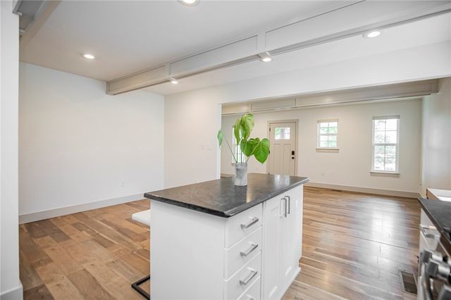 718 W Maple Street, Rogers, AR 72756