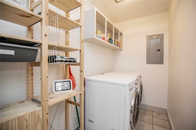 718 W Maple Street, Rogers, AR 72756