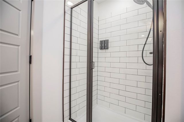 718 W Maple Street, Rogers, AR 72756