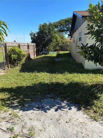 3009 NW 204th Ter, Miami Gardens, FL 33056