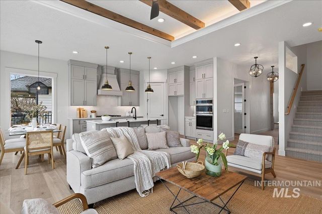 6518 W Flathead Lake St, Eagle, ID 83616