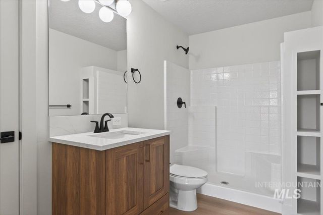 6518 W Flathead Lake St, Eagle, ID 83616