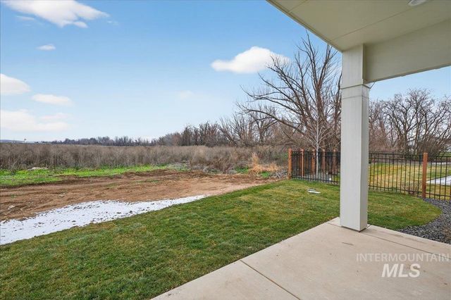 6518 W Flathead Lake St, Eagle, ID 83616