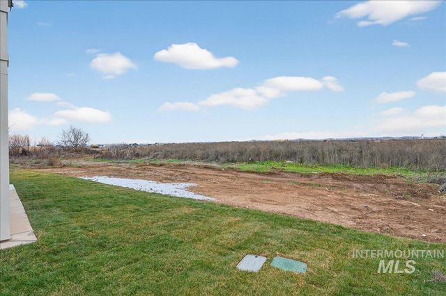 6518 W Flathead Lake St, Eagle, ID 83616