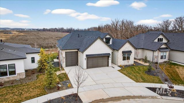 6518 W Flathead Lake St, Eagle, ID 83616