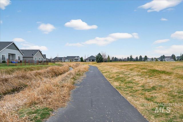 6518 W Flathead Lake St, Eagle, ID 83616