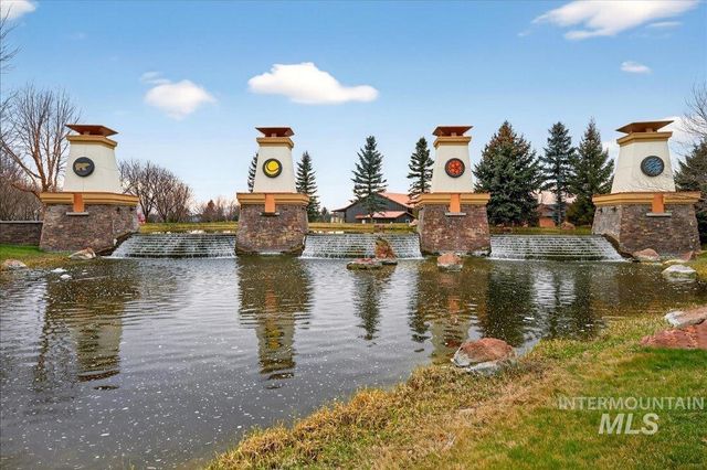 6518 W Flathead Lake St, Eagle, ID 83616