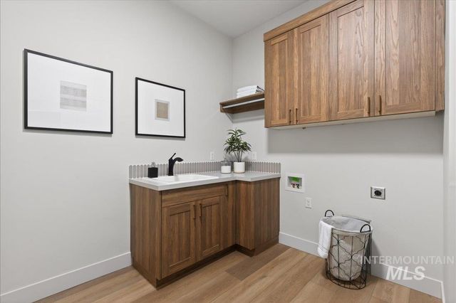 6518 W Flathead Lake St, Eagle, ID 83616