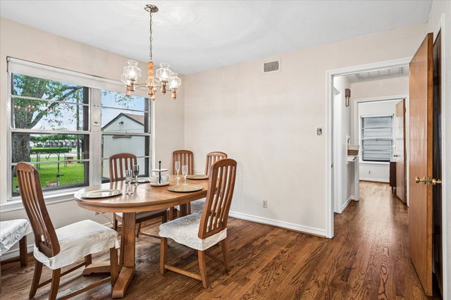 654 Milton Street, Lewisville, TX 75057