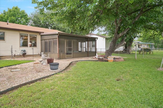 654 Milton Street, Lewisville, TX 75057