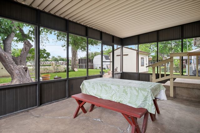 654 Milton Street, Lewisville, TX 75057